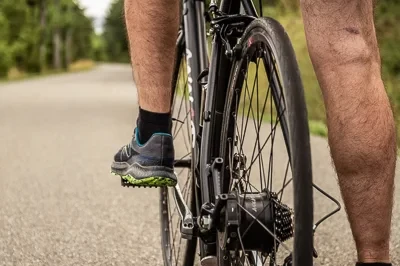 Moteur rayonné sur-mesure Toute taille de roues disponibles et possibilité de choisir les matériaux de votre jante